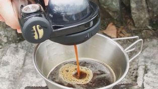 携帯エスプレッソマシン ハンドプレッソ 山シェケラート